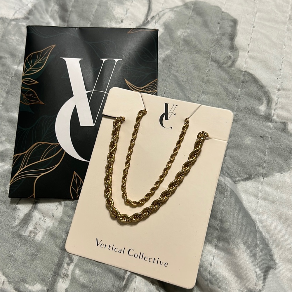 Vertical Collective Vera Braided Necklace Set